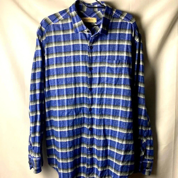 TOMMY BAHAMA MENS SIZE XL BLUE AND BLACK PLAID 100% COTTON FLANNEL SHIRT… - Picture 1 of 10